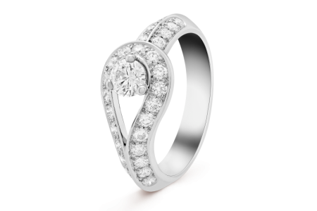 Couture solitaire ring