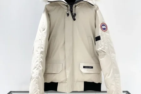 Canada Goose Down Jacket Cream