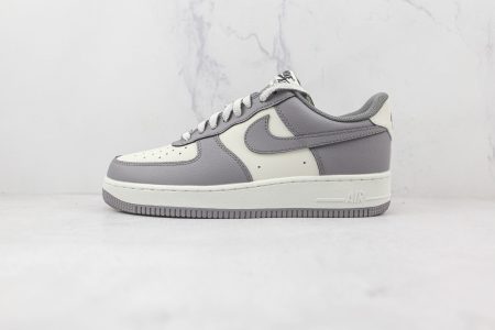 Nike Air Force 1’07 white dark grey