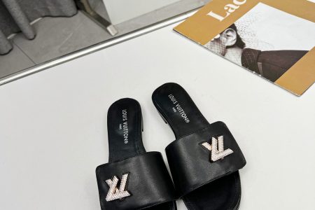 LV Women Slipper