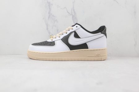 Nike Air Force 1’07 White black