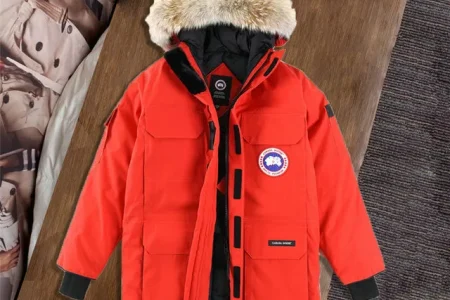 Canada Goose Down Jacket Red