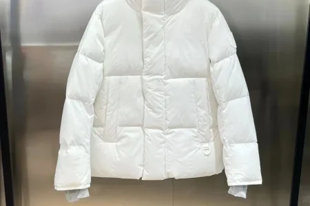 Canada Goose Down Jacket White