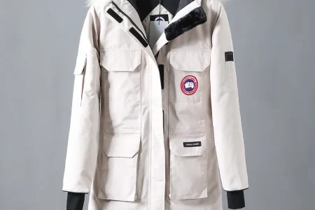 Canada Goose Down Jacket White