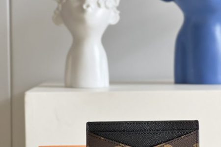 LV Wallet