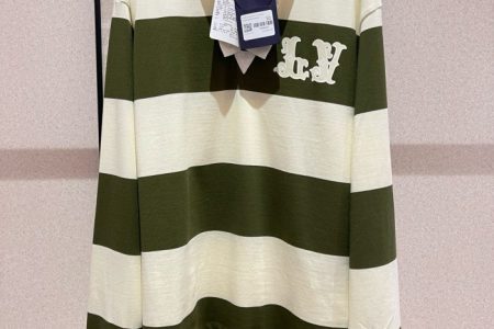 LV Sweater green And White