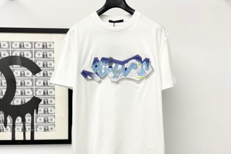 LV T-Shirt