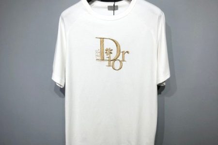 Dior T-Shirt