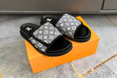 LV Slipper