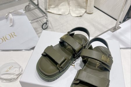 Dior Slide