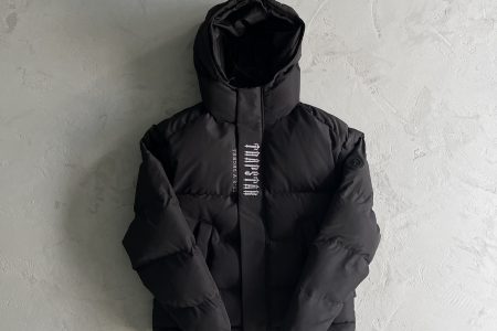 Hooded puffer-blackout edition