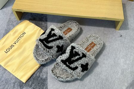 LV Slipper